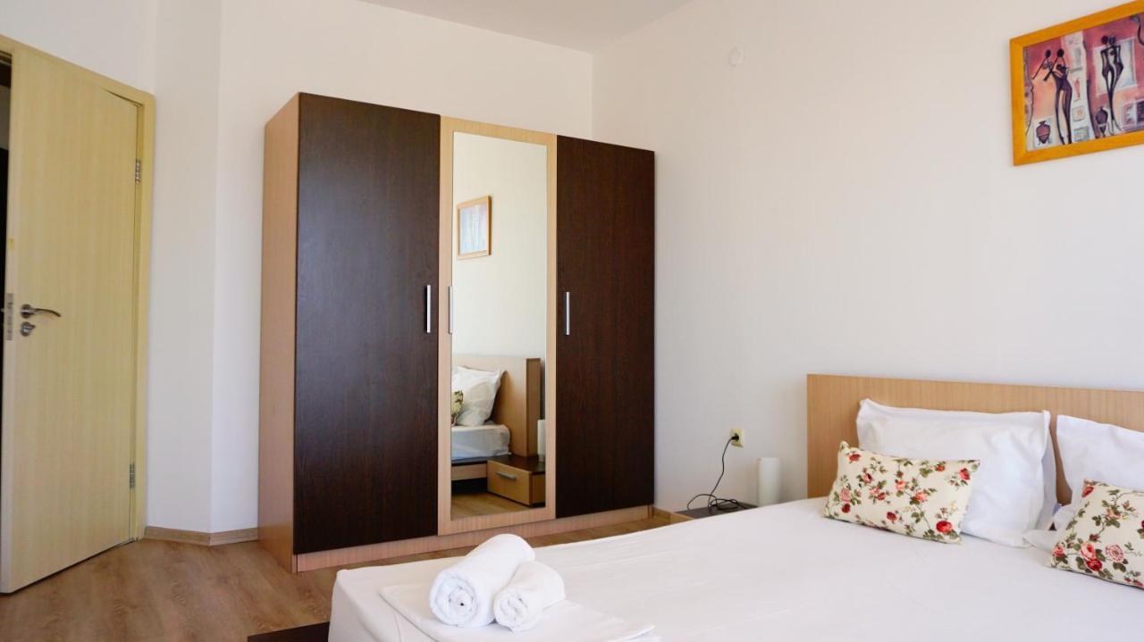 Apartment Marina Residence - Апартамент Марина Резидънс Kavarna Extérieur photo