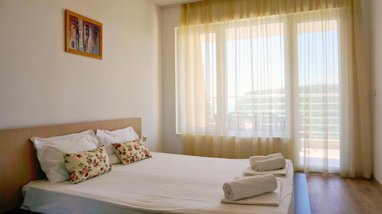 Apartment Marina Residence - Апартамент Марина Резидънс Kavarna Extérieur photo